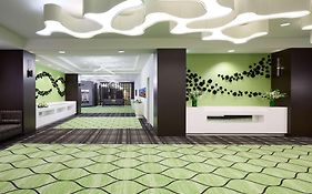 Doubletree By Hilton Montreal